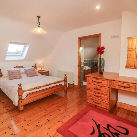 Dom wakacyjny Birch Tree Cottage, Castletownbeare Castletownbere